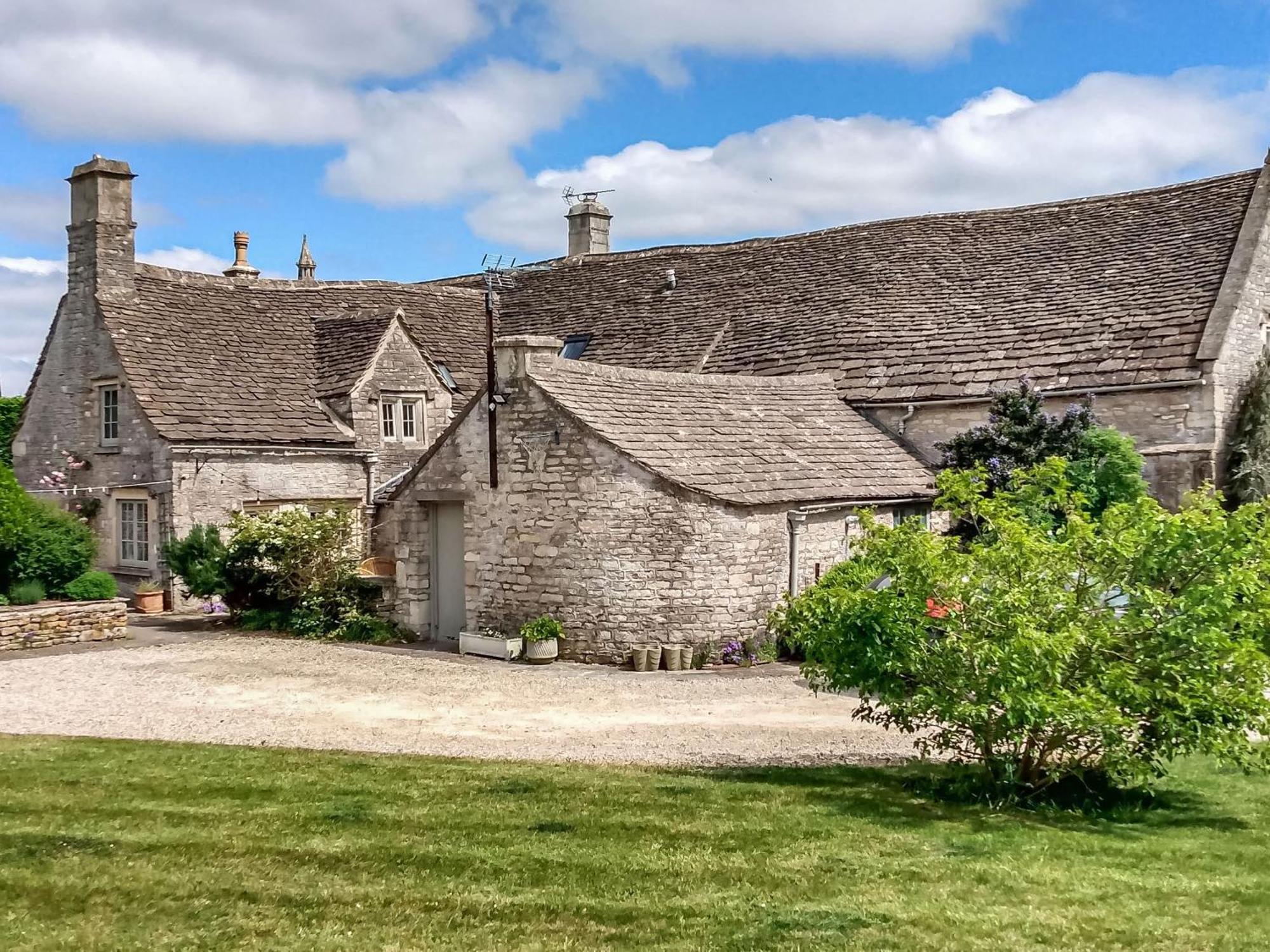 The Barn At Daubeneys Holiday home *